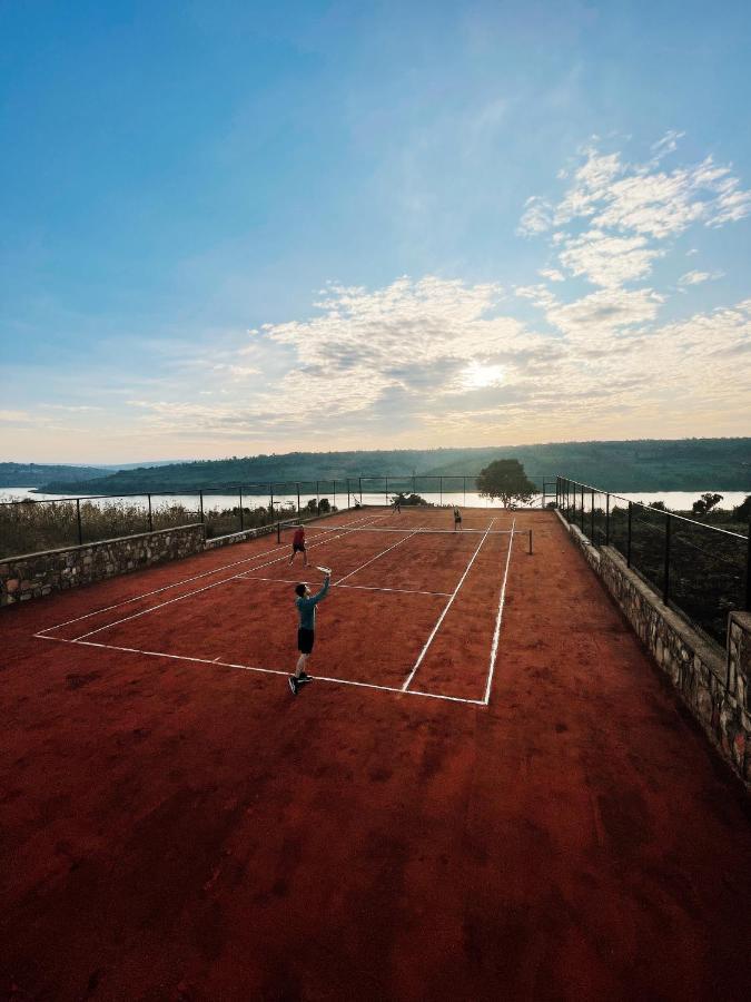 Umva Muhazi Villa Bagian luar foto