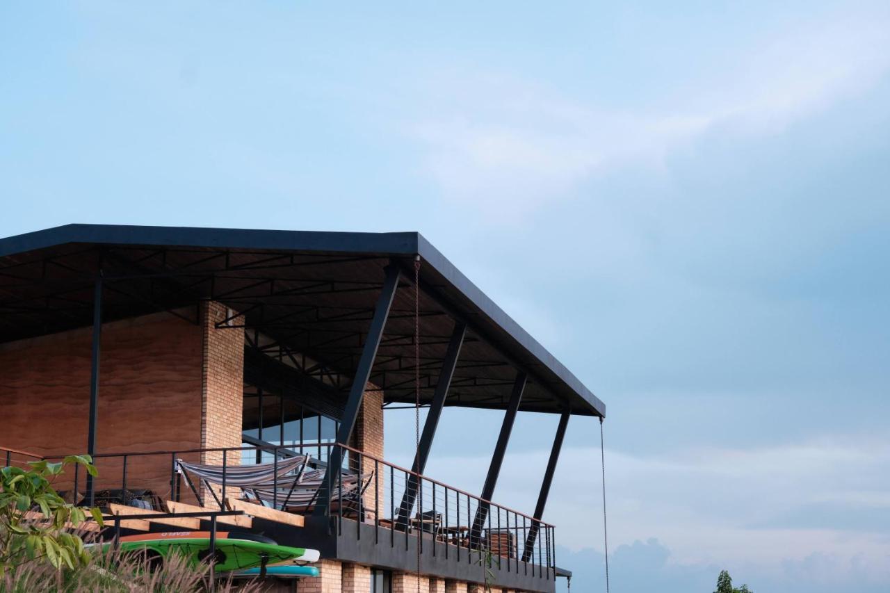 Umva Muhazi Villa Bagian luar foto