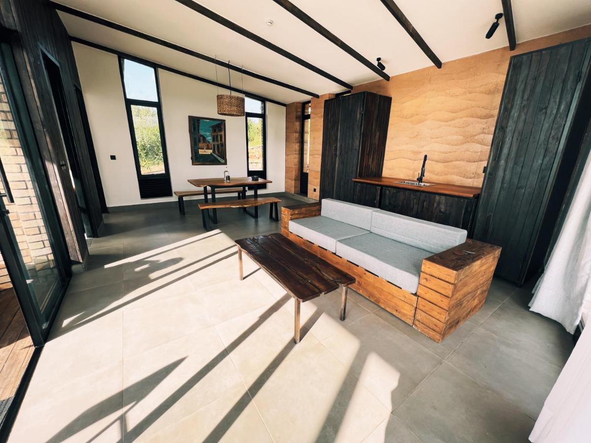 Umva Muhazi Villa Bagian luar foto